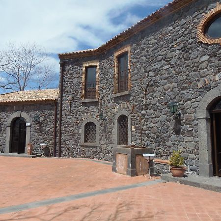 Le Cisterne Dell'Etna Hotel Calcerana-Marina Kültér fotó